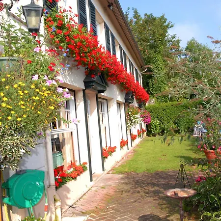 فندق De Pavillon Saint-hubert 2*