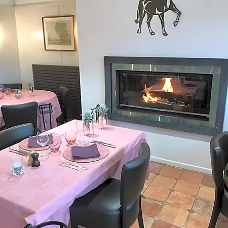 Hotel De Pavillon Saint-hubert
