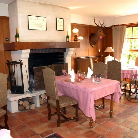 De Pavillon Saint-hubert 2*