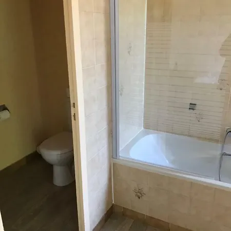 De Pavillon Saint-hubert Hotel 2*