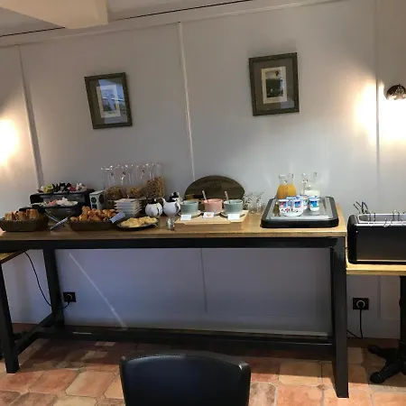 De Pavillon Saint-hubert 2*